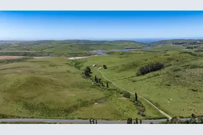 16997 Highway 1, Bodega Bay, CA 94923 - Photo 19