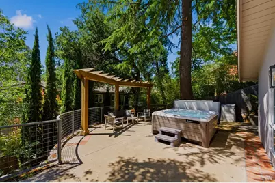 1145 Larkin Way, Napa, CA 94558 - Photo 9