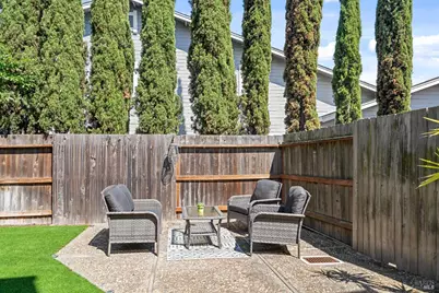 1752 Stuart Court, Benicia, CA 94510 - Photo 33