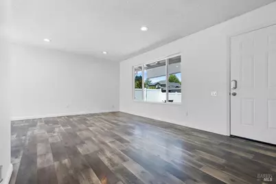 752 Lindsay Avenue, Rohnert Park, CA 94928 - Photo 3