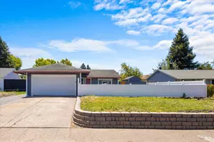 752 Lindsay Ave, Rohnert Park, CA 94928 - Photo 1