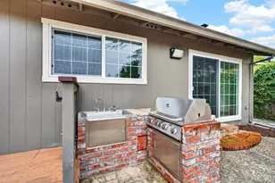 281 Meadowood Ln, Sonoma, CA 95476 - Photo 33