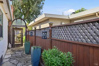 1923 Will Scarlet Lane, Santa Rosa, CA 95405 - Photo 17