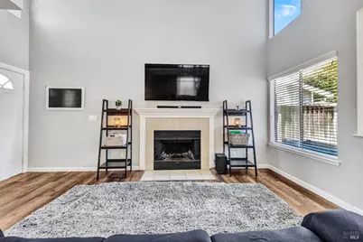 127 American Way, Vacaville, CA 95687 - Photo 3