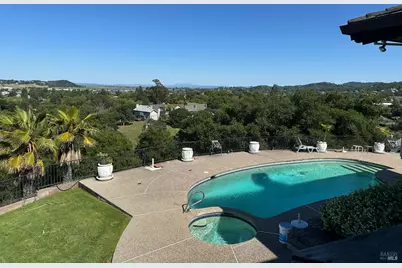 14 Tenaya Lane, Novato, CA 94947 - Photo 13
