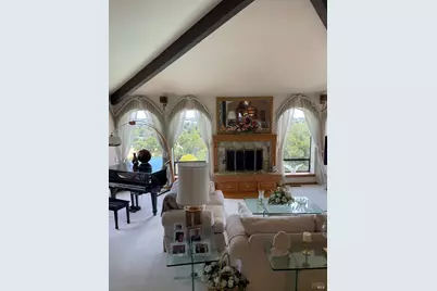 14 Tenaya Lane, Novato, CA 94947 - Photo 9