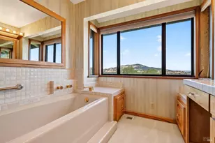 14 Tenaya Ln, Novato, CA 94947 - Photo 19