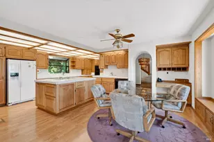 14 Tenaya Ln, Novato, CA 94947 - Photo 9