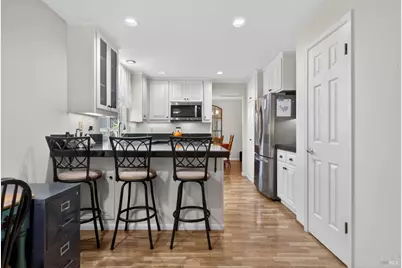 405 La Quinta Court, Windsor, CA 95492 - Photo 3