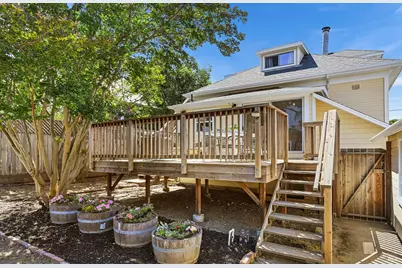 1121 F Street, Petaluma, CA 94952 - Photo 59