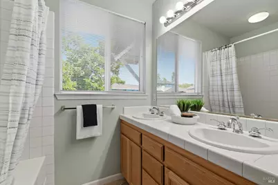 7811 Foppiano Way, Windsor, CA 95492 - Photo 23