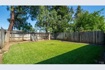 148 Woodbury Circle, Vacaville, CA 95687 - Photo 41