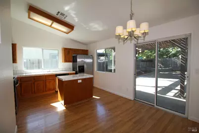 1925 Dorris Court, Dixon, CA 95620 - Photo 5