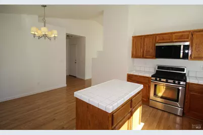 1925 Dorris Court, Dixon, CA 95620 - Photo 7