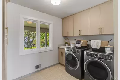 295 Sandringham Drive, Moraga, CA 94556 - Photo 51