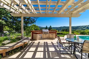295 Sandringham Dr, Moraga, CA 94556 - Photo 57