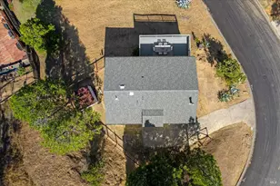 1001 Eastridge Dr, Napa, CA 94558 - Photo 35