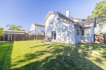 1124 Araquipa Court, Vacaville, CA 95687 - Photo 29
