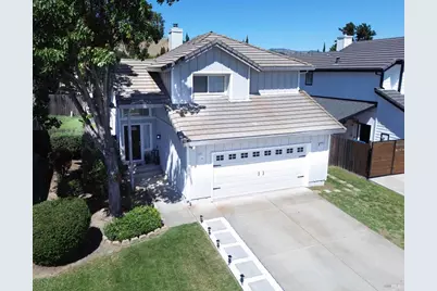 1124 Araquipa Court, Vacaville, CA 95687 - Photo 3