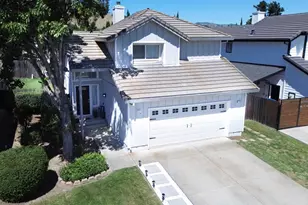 1124 Araquipa Ct, Vacaville, CA 95687 - Photo 3