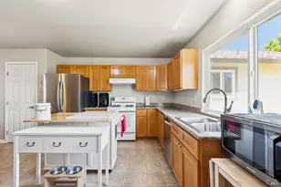 7293 Circle Dr, Rohnert Park, CA 94928 - Photo 11
