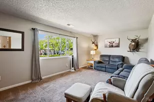 7293 Circle Dr, Rohnert Park, CA 94928 - Photo 5