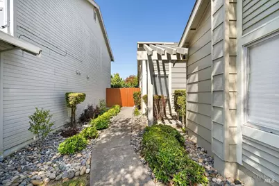 153 Bridlewood Court, Vallejo, CA 94591 - Photo 3
