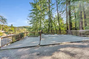 223 Scenic Rd, Fairfax, CA 94930 - Photo 37