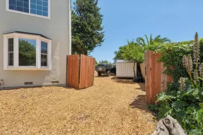 1724 Tampico Court, Petaluma, CA 94954 - Photo 9