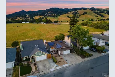 1588 Gladstone Way, Rohnert Park, CA 94928 - Photo 51