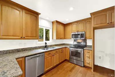 573 Westwood Court, Vacaville, CA 95688 - Photo 27