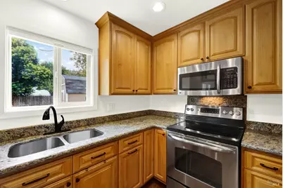 573 Westwood Court, Vacaville, CA 95688 - Photo 29