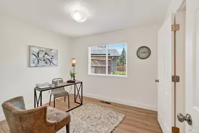 2322 So. Hampton Circle, Santa Rosa, CA 95401 - Photo 11