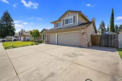 1169 Notre Dame Circle, Vacaville, CA 95687 - Photo 3