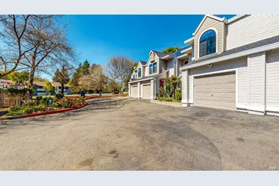 158 N Dutton Avenue, Santa Rosa, CA 95401 - Photo 3