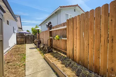667 Corte Castro, Vacaville, CA 95688 - Photo 39