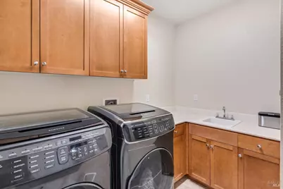 549 Port Circle, Cloverdale, CA 95425 - Photo 27