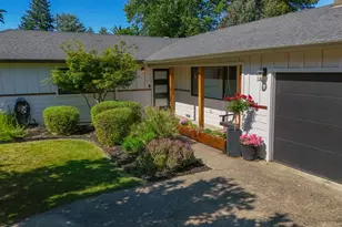 715 Pomolita Way, Ukiah, CA 95482 - Photo 1