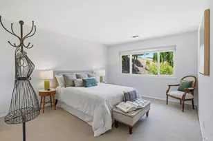 33 Manzano Ct, Novato, CA 94945 - Photo 19