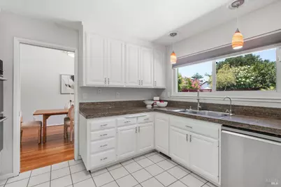 33 Manzano Court, Novato, CA 94945 - Photo 11