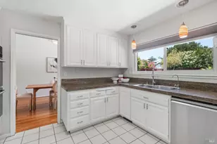 33 Manzano Ct, Novato, CA 94945 - Photo 11