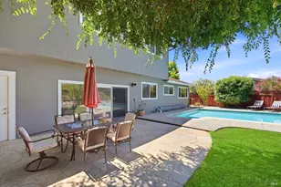 33 Manzano Ct, Novato, CA 94945 - Photo 3
