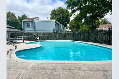 311 Capetown Court, Novato, CA 94947 - Photo 7