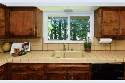 1030 La Grande Avenue, Napa, CA 94558 - Photo 25