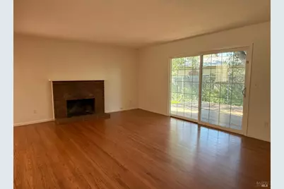 2553 Cactus Avenue, Santa Rosa, CA 95405 - Photo 3
