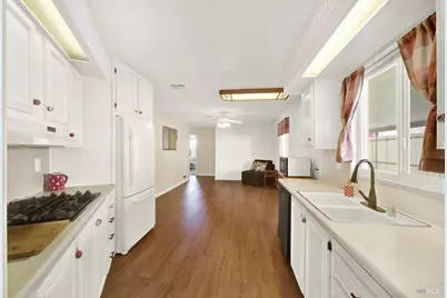 132 Cabana Drive, Napa, CA 94558 - Photo 11