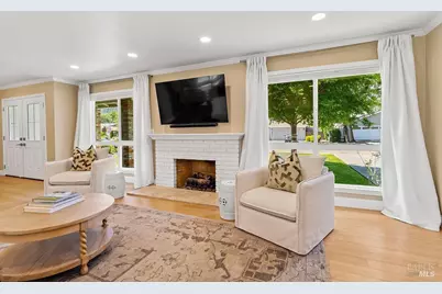 469 Pythian Road, Santa Rosa, CA 95409 - Photo 13