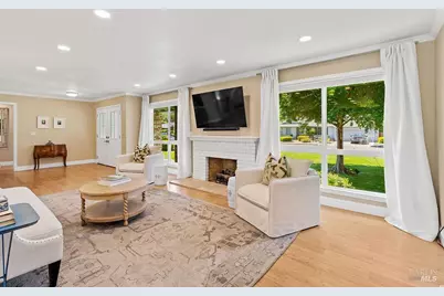 469 Pythian Road, Santa Rosa, CA 95409 - Photo 11