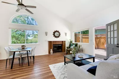 98 Village Circle, San Rafael, CA 94903 - Photo 1