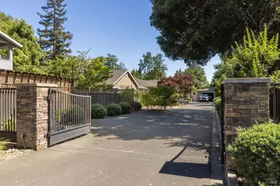 2375 Lone Oak Avenue, Napa, CA 94558 - Photo 3